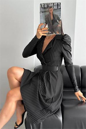 kadın deri ve omuz detaylı çizgili elbise DPKKLF64