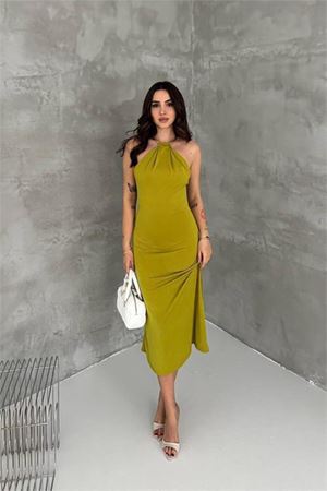 Kadın yeşil sırt dekolteli metal yaka midi elbise DPK4543
