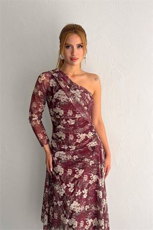 kadın desenli asimetrik tül elbise DPK4161
