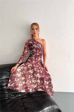 kadın desenli asimetrik tül elbise DPK4161