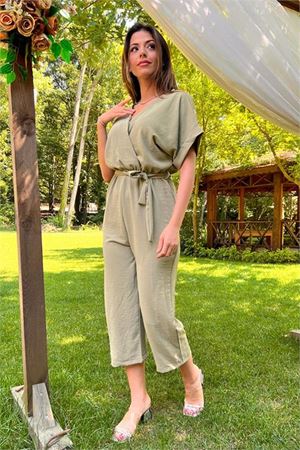 Neşeli butik kadın yeşil kruvaze yaka bağlama detaylı ayrobin tulum NB10049