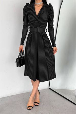 Neşeli butik kadın deri ve omuz detaylı çizgili elbise KKLF64