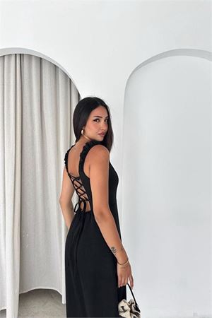 Kadın siyah sırt bağcıklı askılı midi boy kare yaka elbise DPK4672