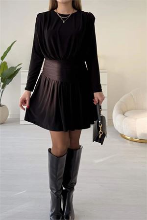 Kadın siyah sandy kumaş vatka ve drape detaylı mini boy elbise DPDKS1404