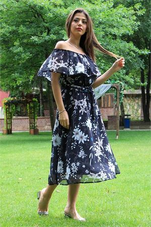 Neşeli butik kadın siyah kuşaklı çiçekli yazlık şifon elbise NB100371