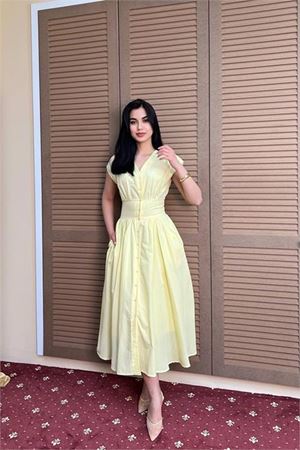 Kadın sarı feminen kesim bel detaylı düğmeli midi boy elbise DPMY3924