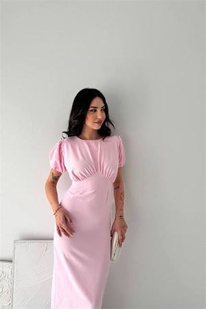Kadın pembe midi boy büzgü detaylı balon kol dar kesim elbise DPK4574