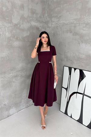 Kadın mürdüm kare yaka taş detaylı etek drapeli midi boy elbise ---- DPK4621