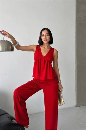 Kadın kırmızı modal kumaş volanlı atlet geniş paça pantolon yazlık ikili takım DPG132