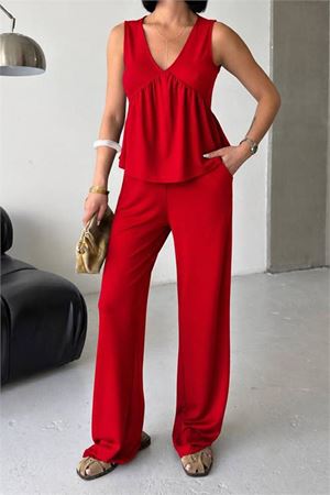 Kadın kırmızı modal kumaş volanlı atlet geniş paça pantolon yazlık ikili takım DPG132