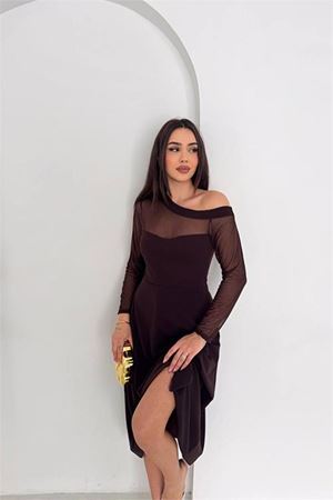 Kadın kahverengi transparan detaylı tek omuz uzun kollu midi boy elbise