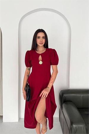 Kadın kırmızı balon kol gold broş detaylı midi boy elbise DPK4563
