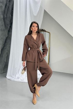Kadın kahverengi kuşak detaylı oversize şalvar pantolon blazer ceket takım DPNP023