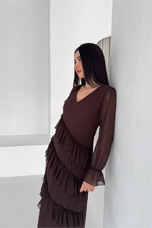 Kadın kahverengi V yaka kat kat fırfır detaylı midi boy şifon elbise DPK079
