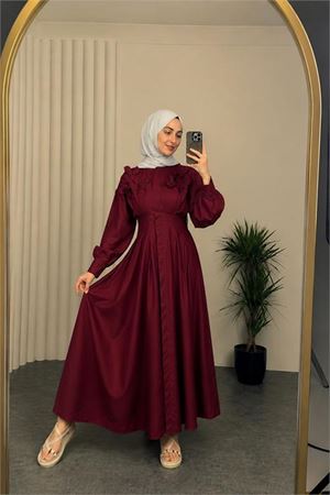 Kadın bordo belden oturtmalı çiçek detaylı premium tesettür elbise DPVQ4933
