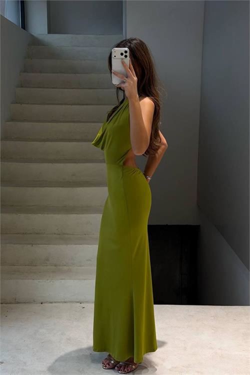 Neşeli butik kadın yeşil degaje yaka sırt dekolteli maxi boy premium elbise NBDF298