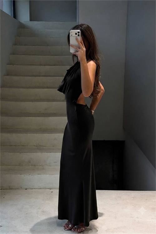 Neşeli butik kadın siyah degaje yaka sırt dekolteli maxi boy premium elbise NBDF298