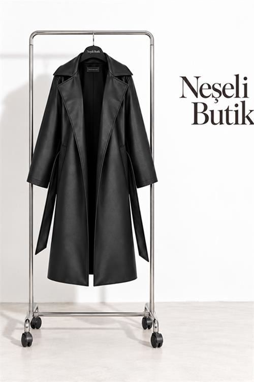 Neşeli butik kadın siyah kol detaylı tam boy suni deri kuşaklı premium trençkot NBELV01