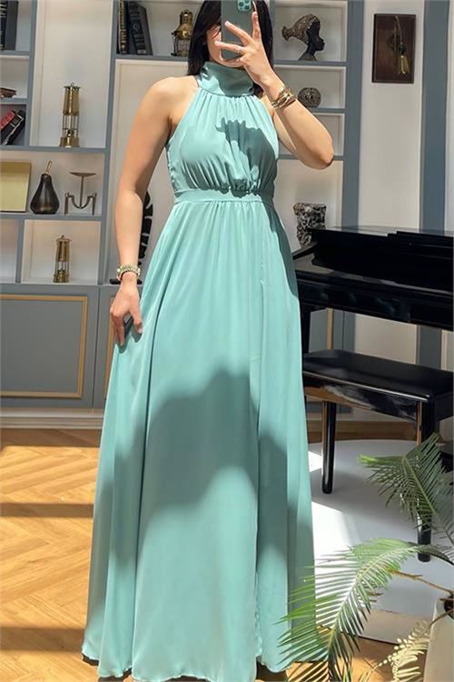 Neşeli butik kadın halter yaka yırtmaç detaylı uzun şifon elbise NBNY3737