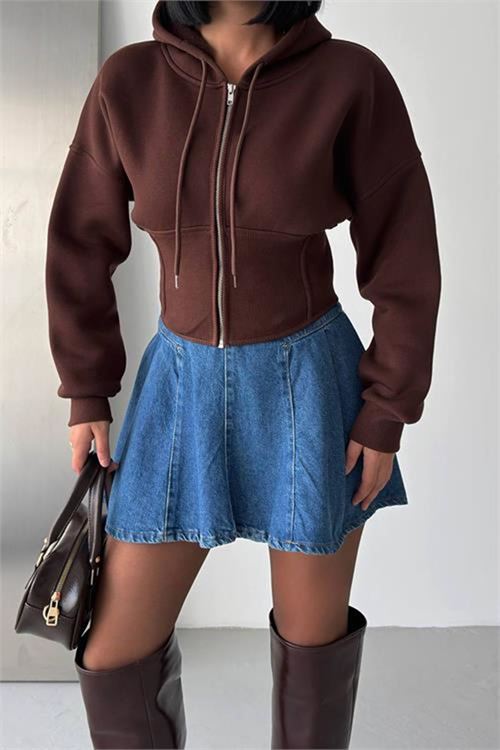 Neşeli butik kadın kahverengi 3 iplik şardonlu kapüşonlu fermuarlı crop sweatshirt NBG6224