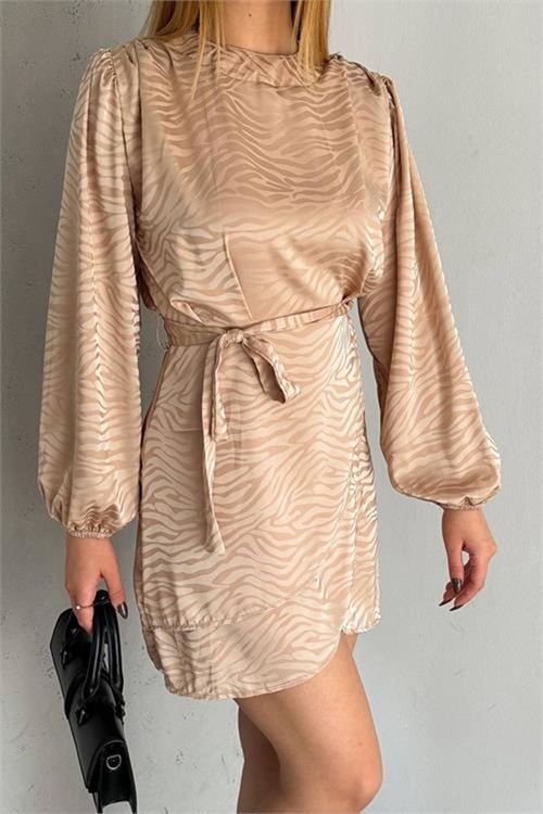 Neşeli butik kadın camel kuşaklı mini boy saten elbise NBKKLF2021