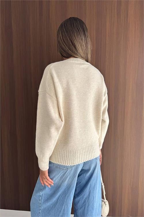 Neşeli butik kadın bej yaka taş işlemeli oversize triko kazak NBK25818 ( STD-36-42)