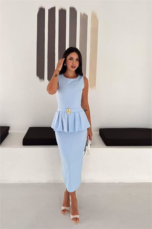 Neşeli butik kadın bebe mavi kolsuz peplum kesim midi boy kemer tokalı elbise NBK4640