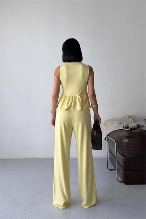 Kadın sarı modal kumaş volanlı atlet geniş paça pantolon yazlık ikili takım DPG132