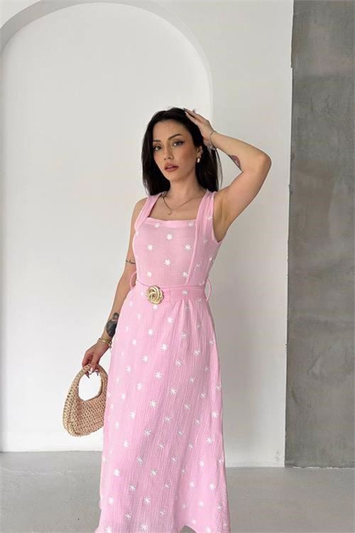 Kadın pembe çiçek nakışlı kemer detaylı kare yaka midi boy yazlık elbise ---- DPK086