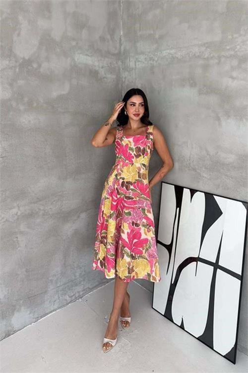 Kadın pembe kare yaka çiçek desenli kolsuz beli oturan midi elbise DPK4670