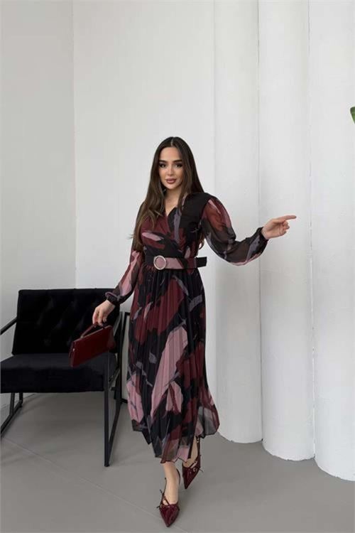 Kadın bordo astarlı şifon piliseli kemerli midi elbise DPELB04