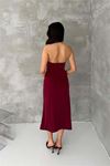 Kadın bordo sırt dekolteli metal yaka midi elbise DPK4543