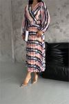 Neşeli butik kadın pudra astarlı piliseli desenli şifon elbise KKLF82