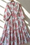 Neşeli butik kadın pembe hakim yaka düğmeli viskon çiçek desenli tesettür elbise NMS099