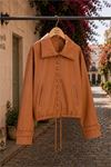 Kadın camel modern duruşlu çıtçıt detaylı oversize suni deri ceket DPHT02