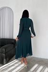 Neşeli butik kadın zümrüt yeşil piliseli kemerli şifon elbise NBK3028