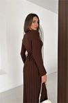 Neşeli butik kadın kahverengi fitilli triko tam boy standart beden arka bağlamalı elbise NBK2585