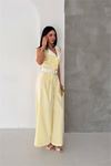 Neşeli butik kadın sarı çift renkli kemerli şerit detaylı tam boy kolsuz tulum NBK087