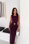 Neşeli butik kadın mürdüm kolsuz peplum kesim midi boy kemer tokalı elbise NBK4640