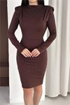 Neşeli butik kadın kahverengi dik yaka vatkalı taş detaylı mini elbise NBK5001