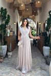 Neşeli butik kadın bej kruvaze yaka maxi boy premium elbise RYMY4057